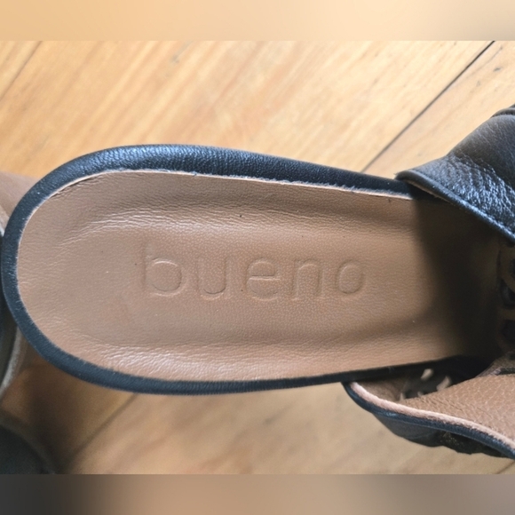 Bueno Mesh Peep Toe Sandals - Picture 6 of 9